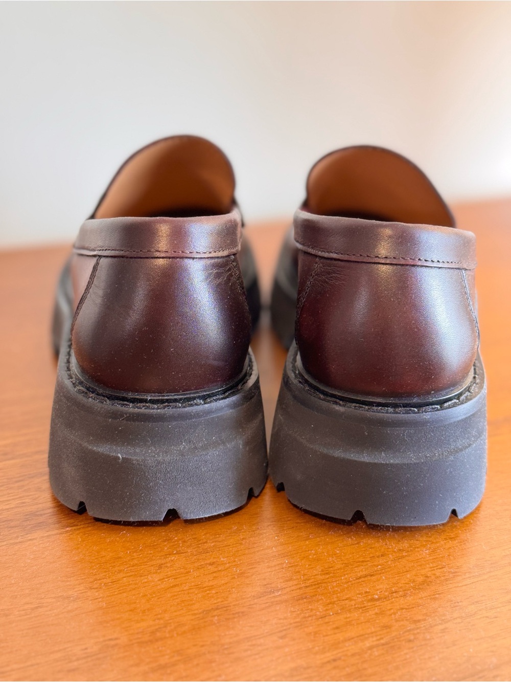 NIB Ferragamo Gancini Lug Sole Burgundy Leather Loafers Size 8.5 C - Picture 5 of 14